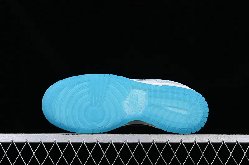All categories Nk SB Dunk series Nk SB Dunk Low low-top sneakers F version Nk SB Dunk Low "520" Valentine's Day limited SB low-top sports and leisure sneakers FN3433-141